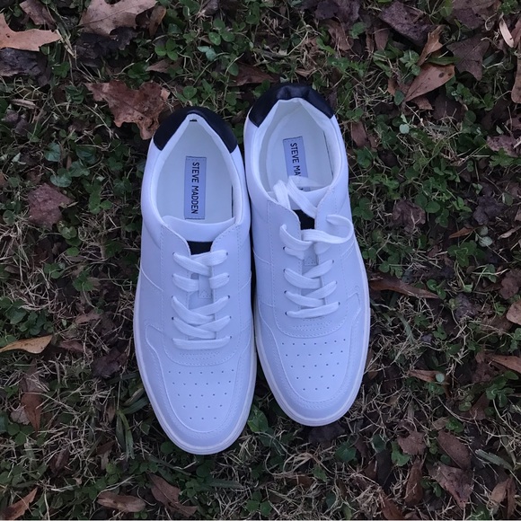 STEVE MADDEN MENS COURTS WHITE SNEAKERS - Picture 9 of 17
